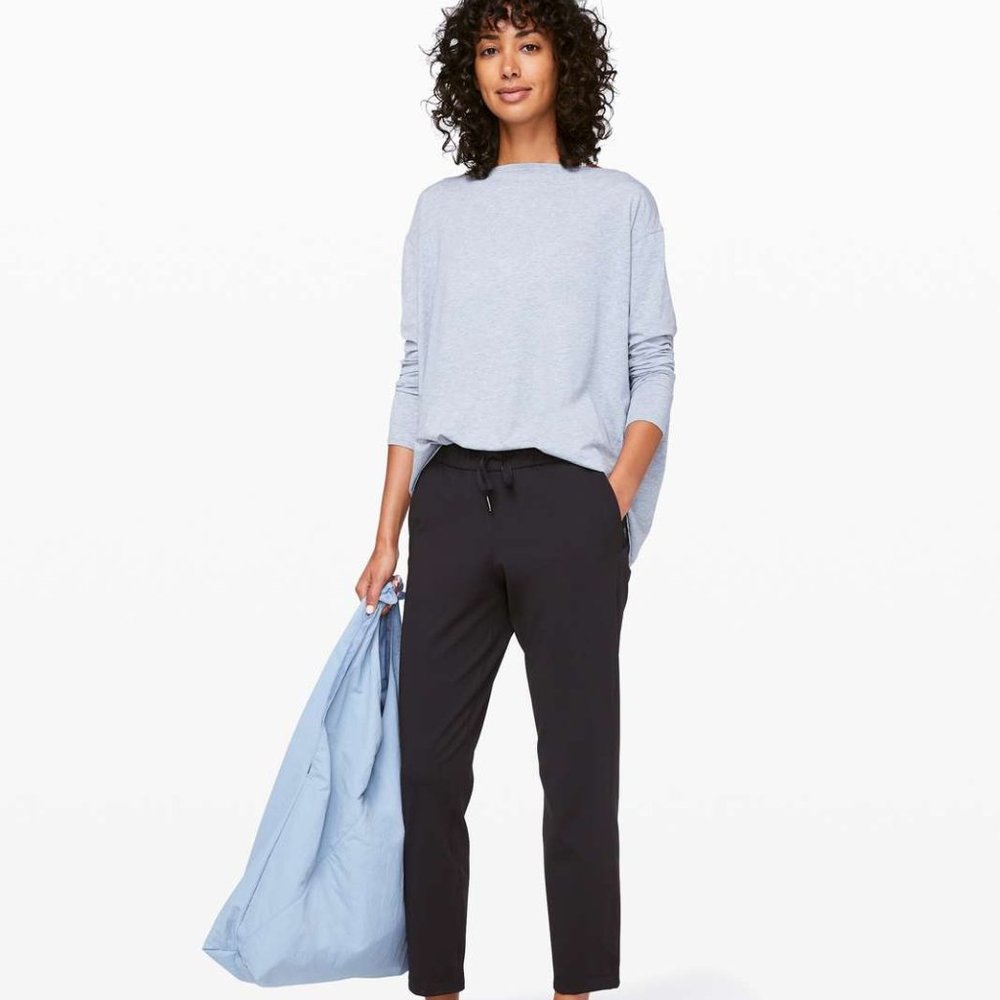 ***Lululemon On the Fly 7/8 Pant***